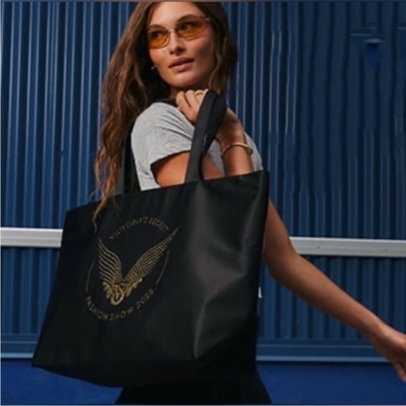 Victoria's Secret Fashion Show 2025 Limited Edition Satin Wing Tote - NWT - Picture 14 of 14